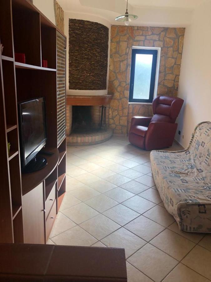 Mare O Montagna Appartement Cosenza Buitenkant foto