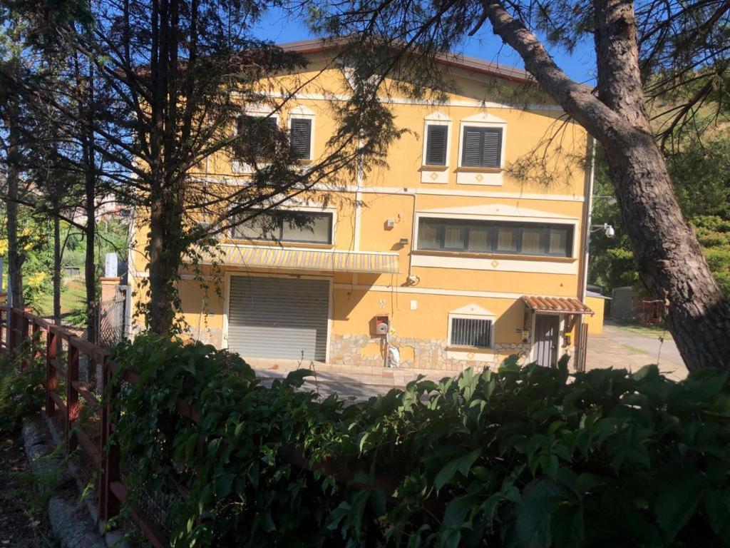 Mare O Montagna Appartement Cosenza Buitenkant foto